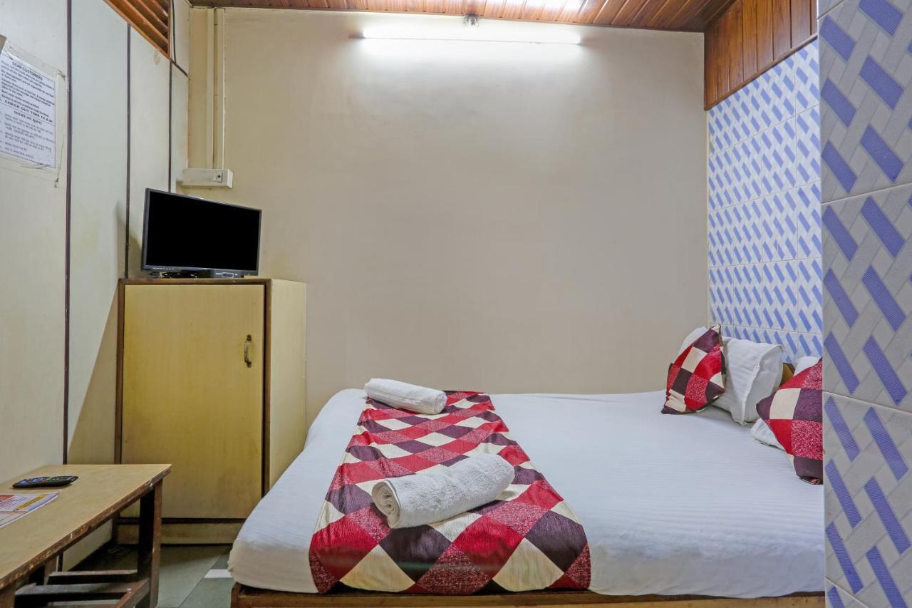 Terminus Hotel Bandra Mumbai Exterior photo