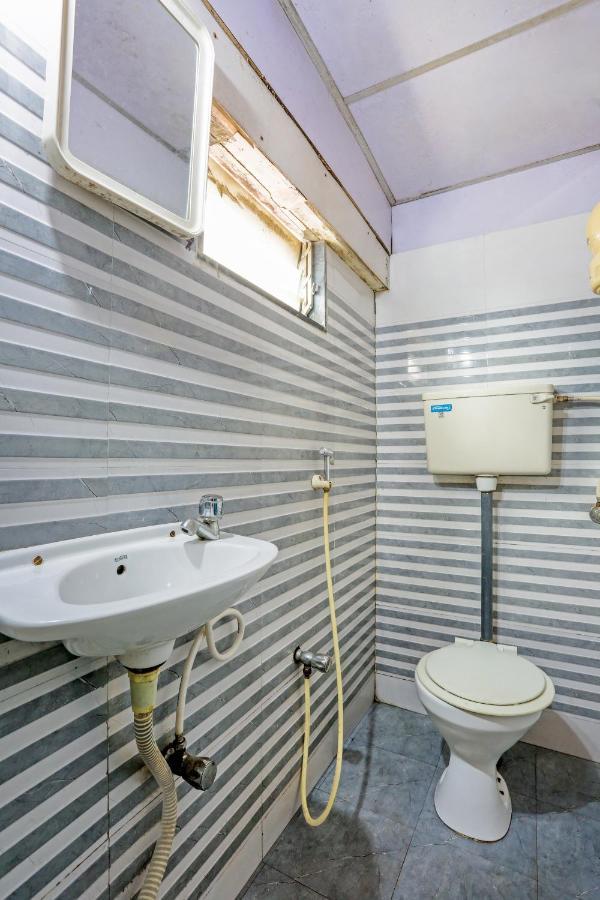 Terminus Hotel Bandra Mumbai Exterior photo