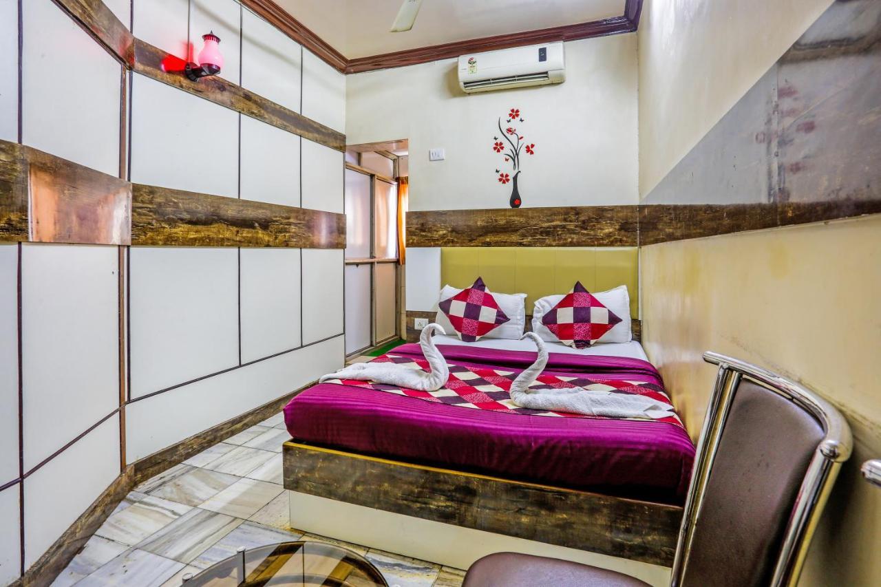 Terminus Hotel Bandra Mumbai Exterior photo