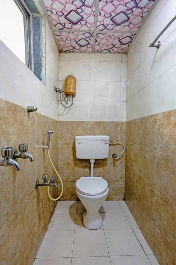 Terminus Hotel Bandra Mumbai Exterior photo